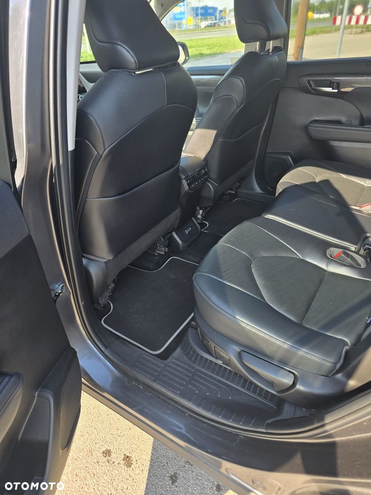 Toyota Highlander 2.5 Hybrid Executive - 17