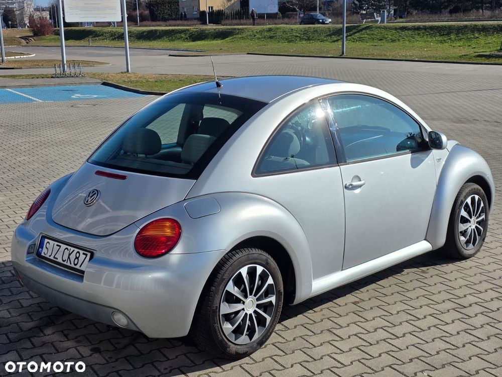 Volkswagen New Beetle - 6