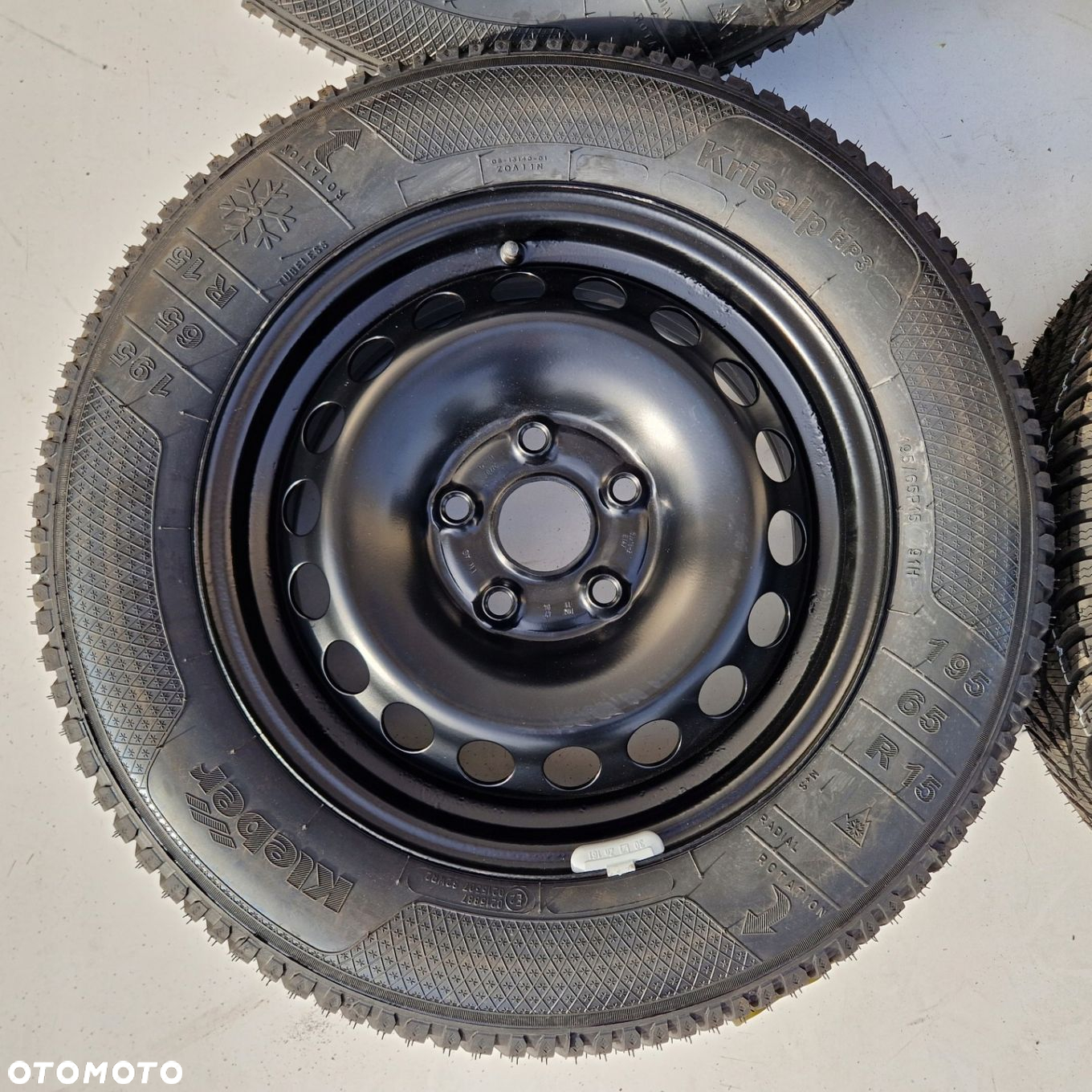 SKODA OCTAVIA II III SUPERB NOWE 195/65R15 - 2