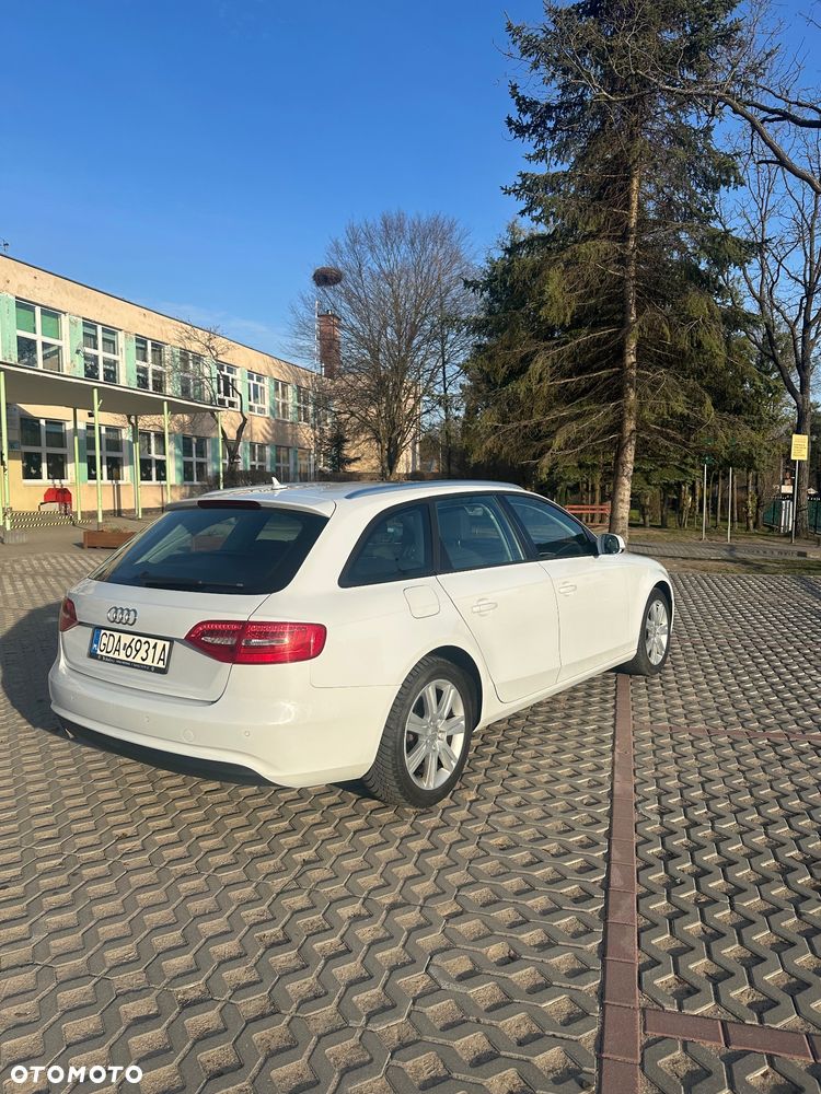 Audi A4 Avant 2.0 TDI - 4