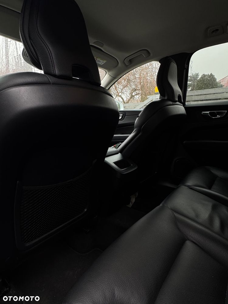 Volvo XC 60 B5 B AWD Inscription - 23