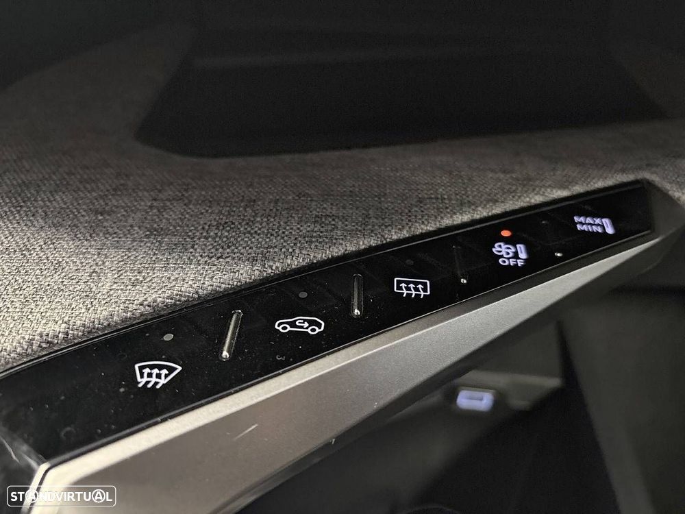 Peugeot 3008 1.2 Hybrid Allure e-DCS6 - 22