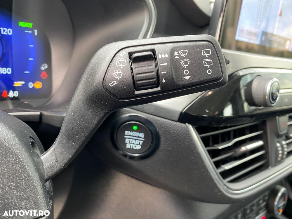 Ford Kuga 2.5 Duratec FHEV AWD Titanium - 24