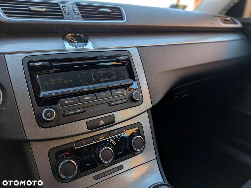 Volkswagen Passat Variant 1.4 TSI BMT Comfortline - 20