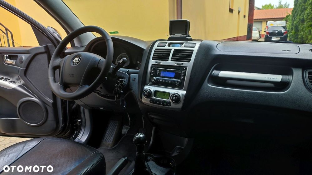 Kia Sportage 2.0 Freedom + - 19