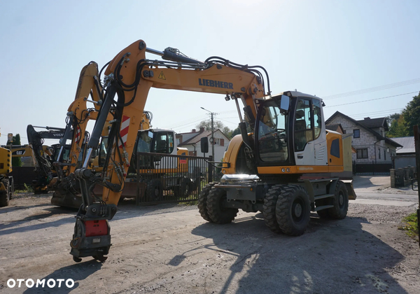 Liebherr A 918 Compact