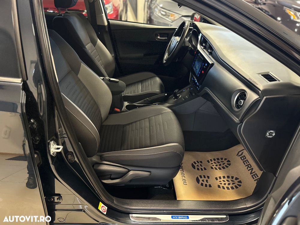 Toyota Auris 1.8 VVT-i Automatik Team Deutschland - 27