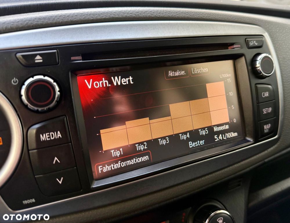 Toyota Yaris 1.33 Prestige - 21