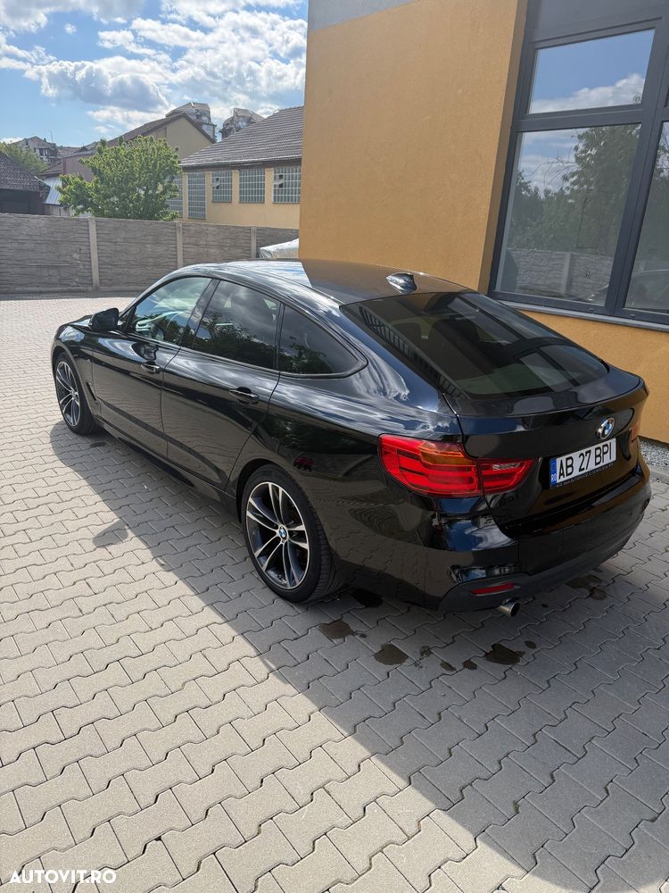 BMW Seria 3 320d xDrive DPF Aut. - 10