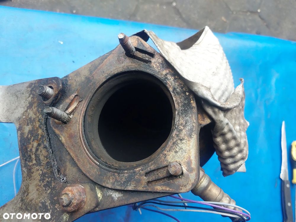 Katalizator pusty Saab 93 2.0 T Turbo Opel Vectra C puszka katalizatora kolektor pucha odudowa katalizatora osłona termiczna - 3