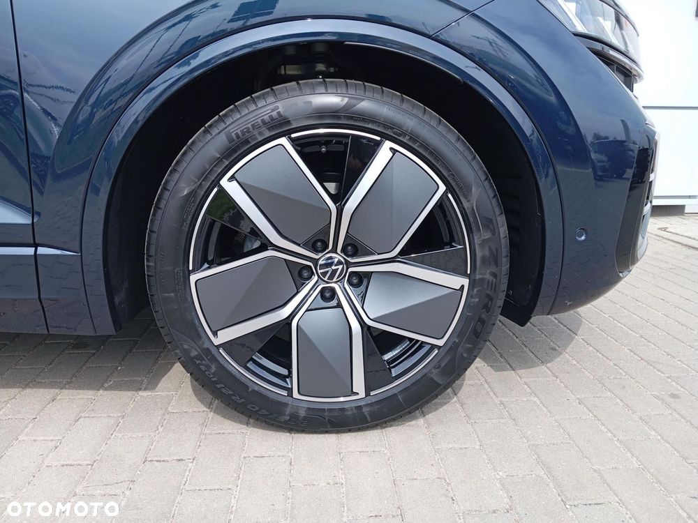 Volkswagen Touareg - 19