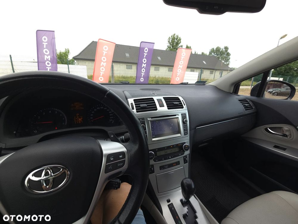 Toyota Avensis 2.0 Prestige NAVI MS - 38