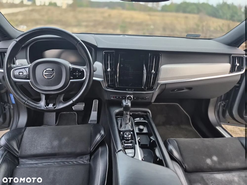 Volvo S90 D4 R-Design - 9