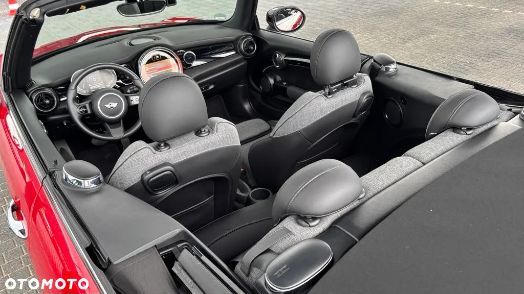 MINI Cooper Standard - 31