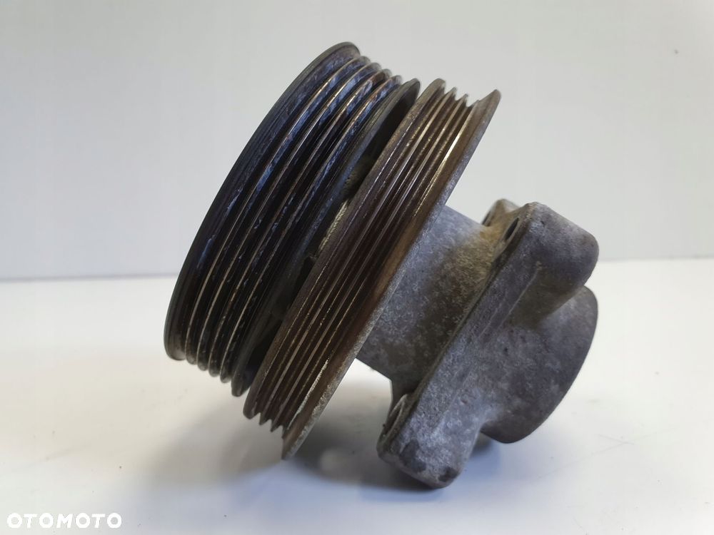 Volvo V70 III XC70 II 2.4 D5 ROLKA PASKA OSPRZĘTU 31258133 - 5