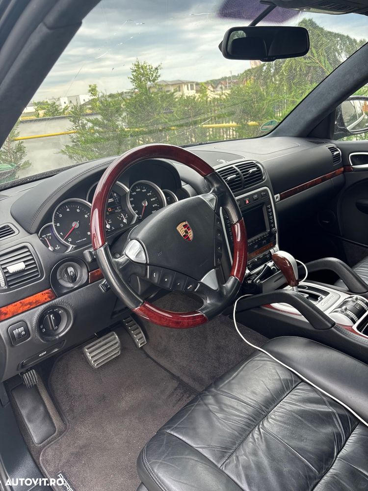 Porsche Cayenne Turbo Aut - 5