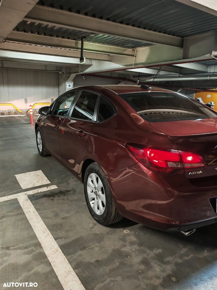 Opel Astra 1.4 Turbo ECOTEC Start/Stop Enjoy - 9