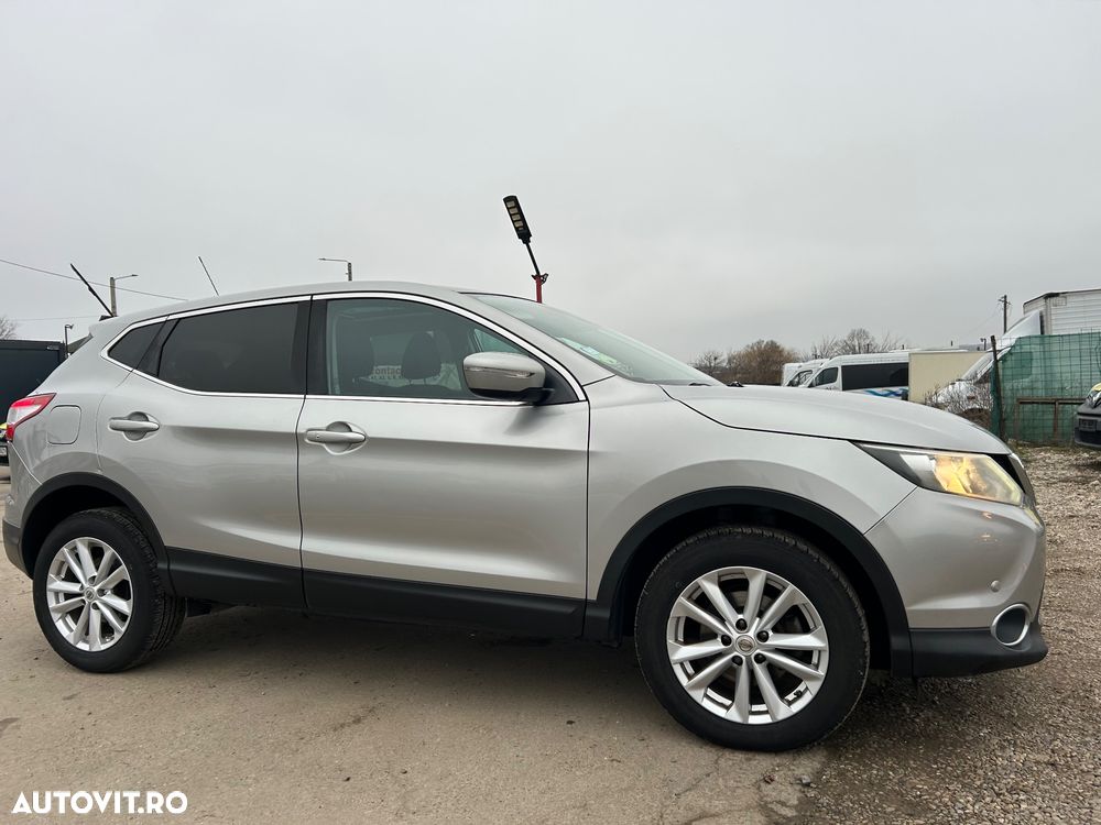 Nissan Qashqai 1.5 DCI N-Connecta - 23