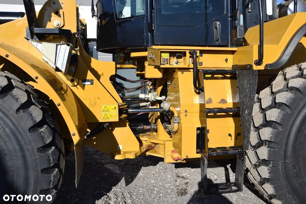 Caterpillar CAT 966 M - 18