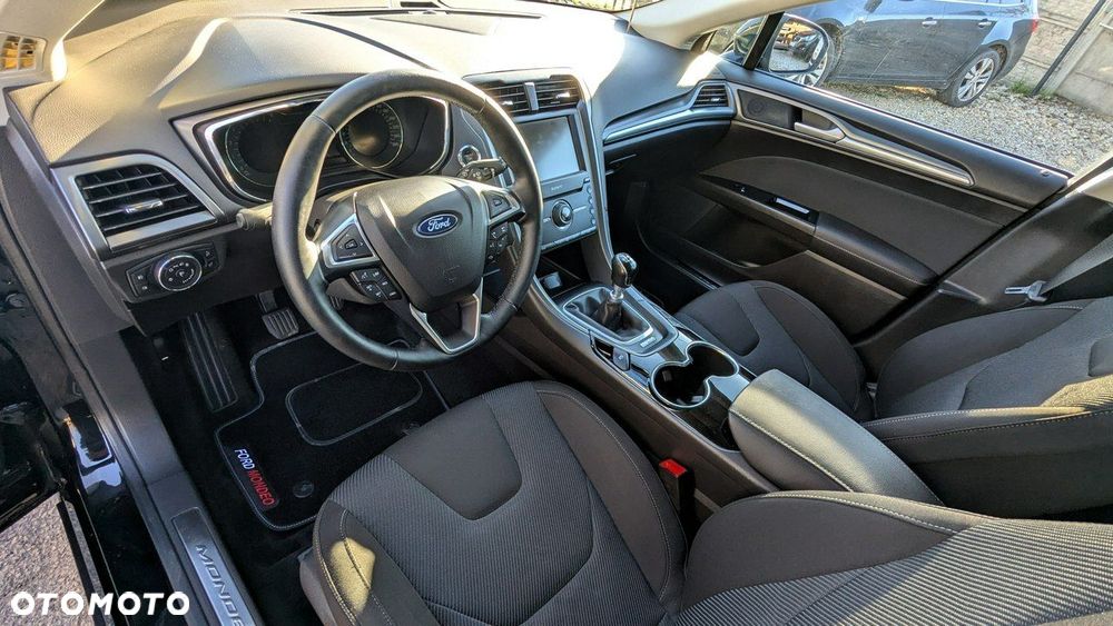 Ford Mondeo - 12