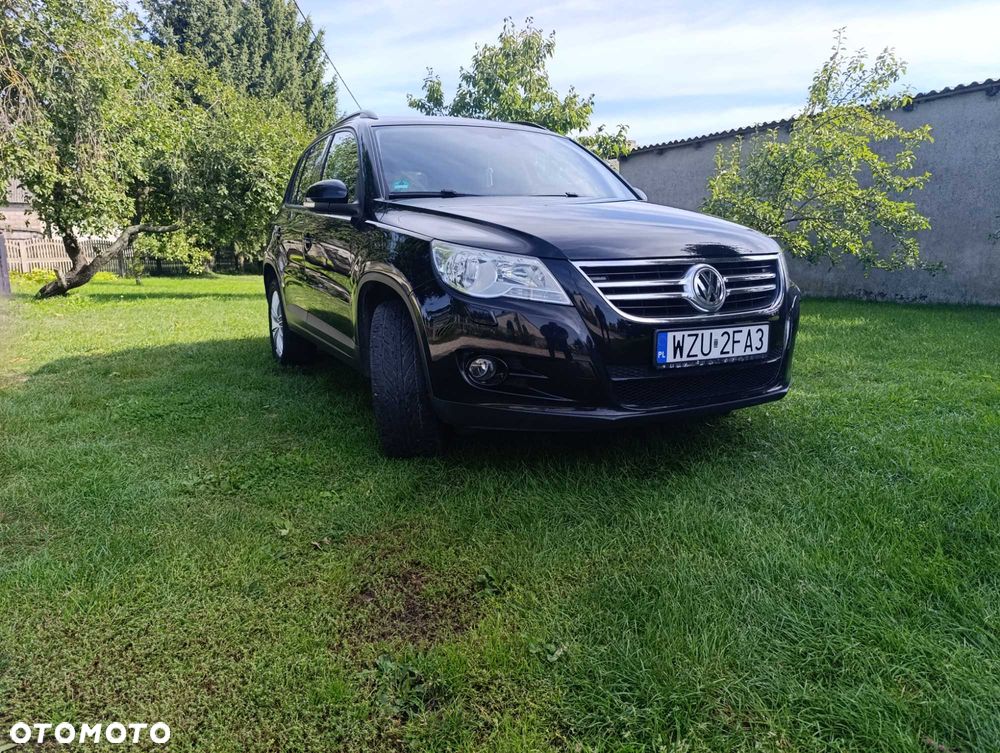 Volkswagen Tiguan - 2
