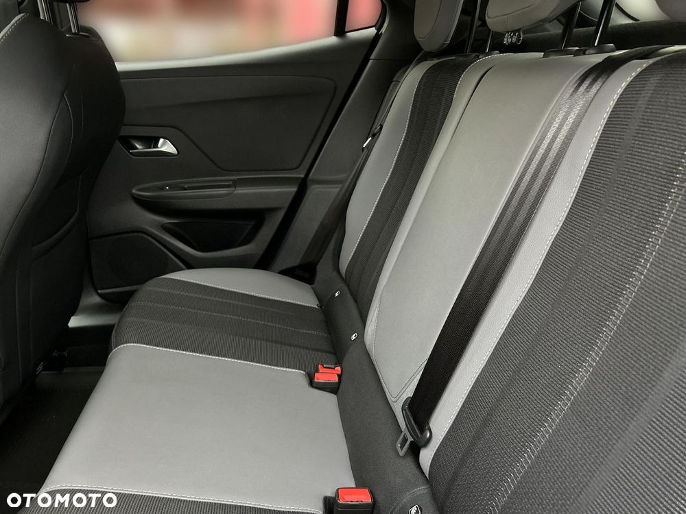 Opel Mokka 1.2 T Edition S&S - 12