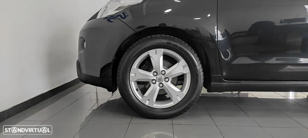 Toyota Urban Cruiser - 40