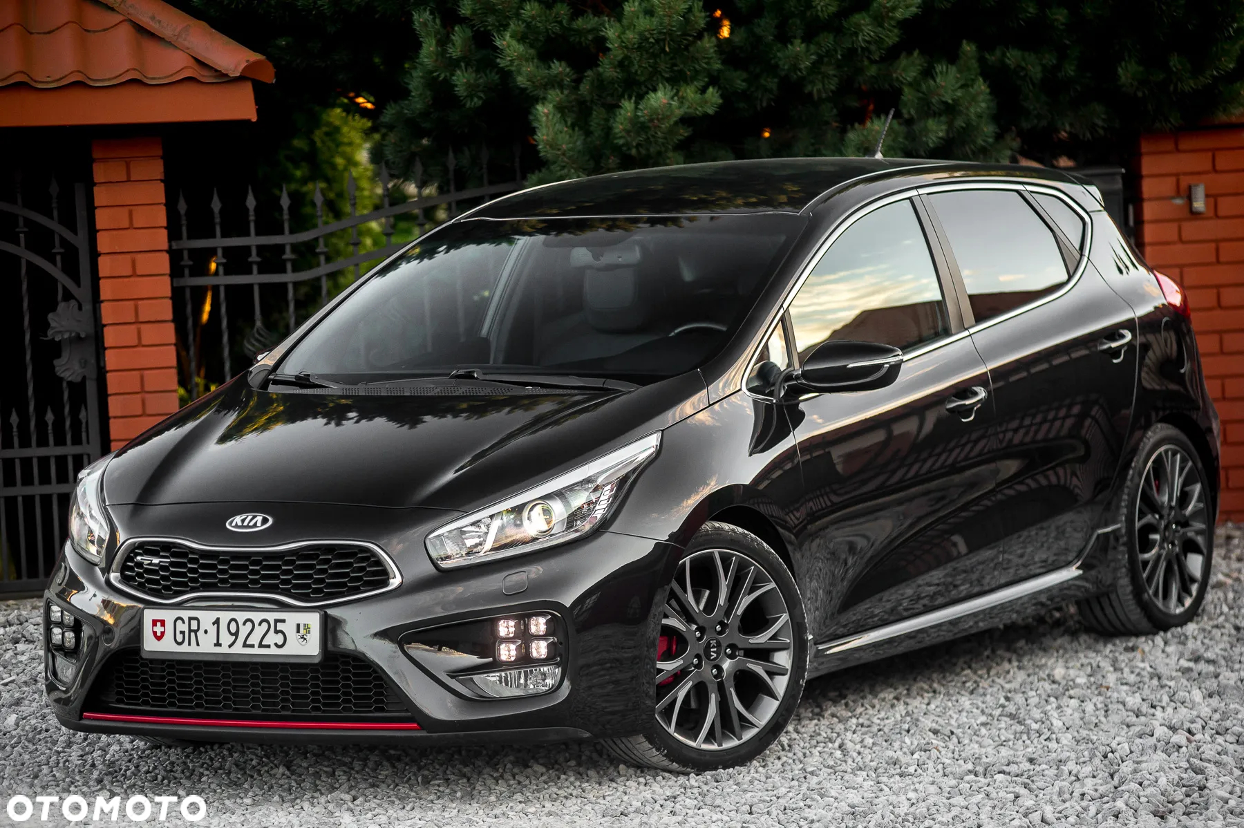 Kia Ceed 1.6 T-GDI GT - 6