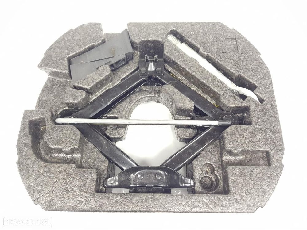 MACACO JAGUAR XF - 1