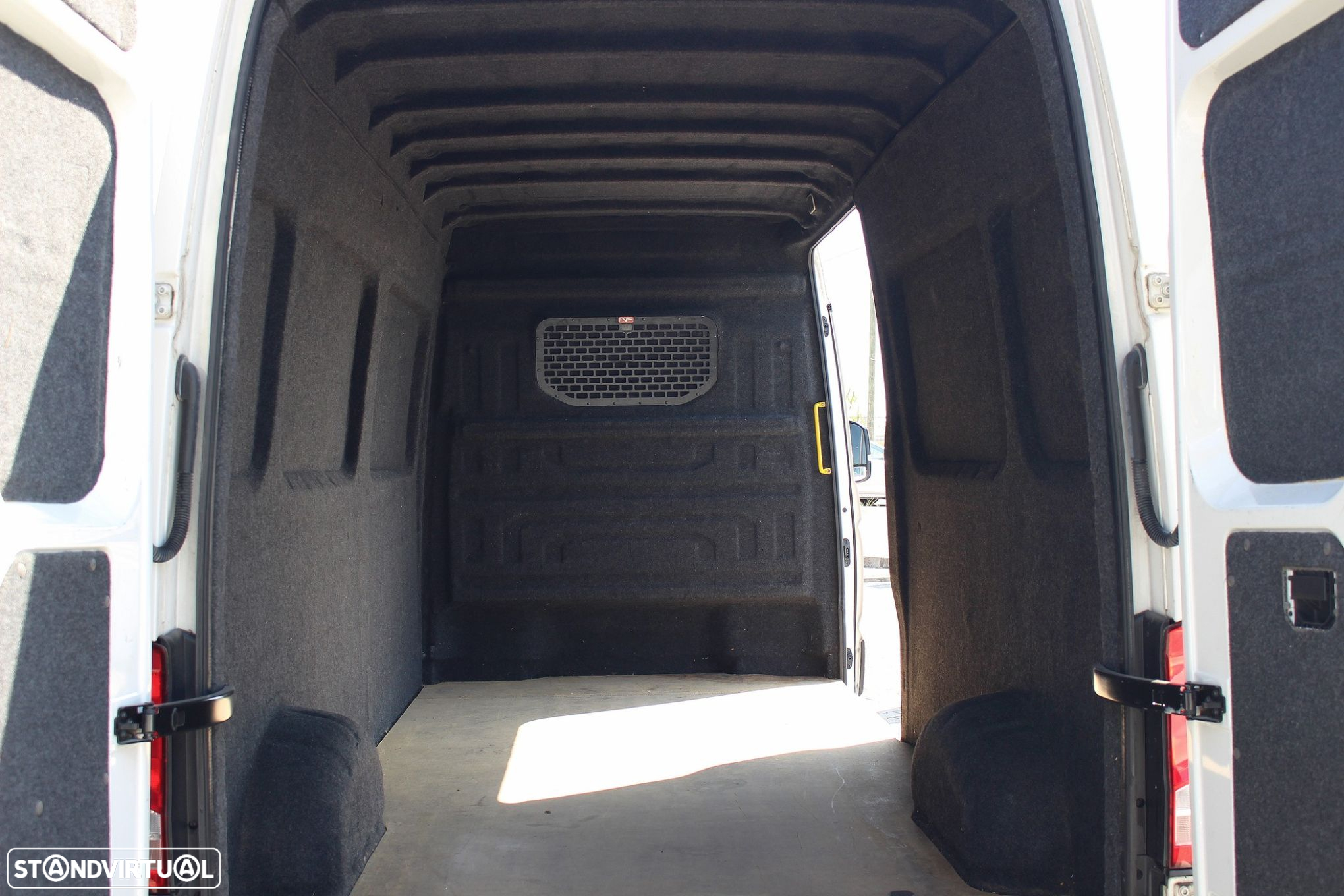 VW Crafter 35 2.0 TDi 140 CD Longa BM - 30