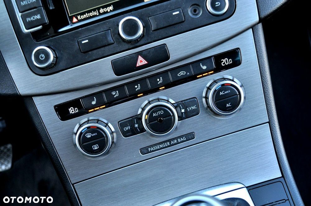 Volkswagen Passat Variant - 18