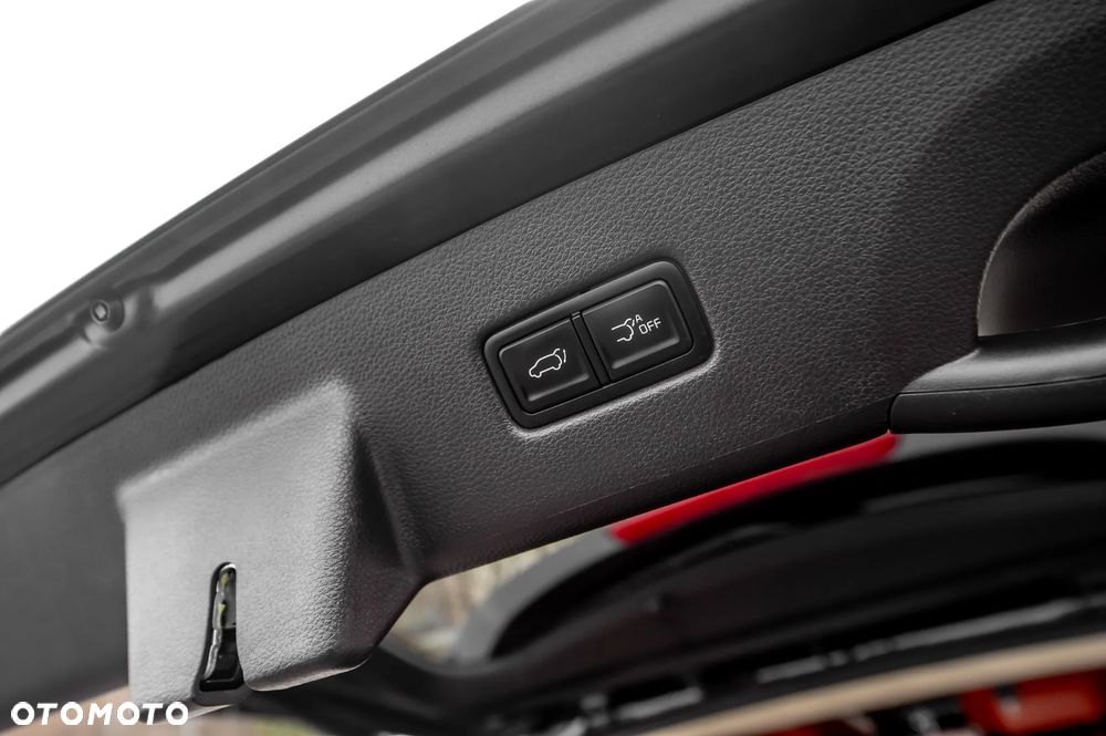Kia Carnival - 20