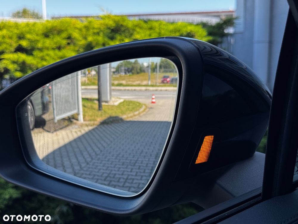 Volkswagen Tiguan 1.5 eTSI OPF DSG Goal - 32