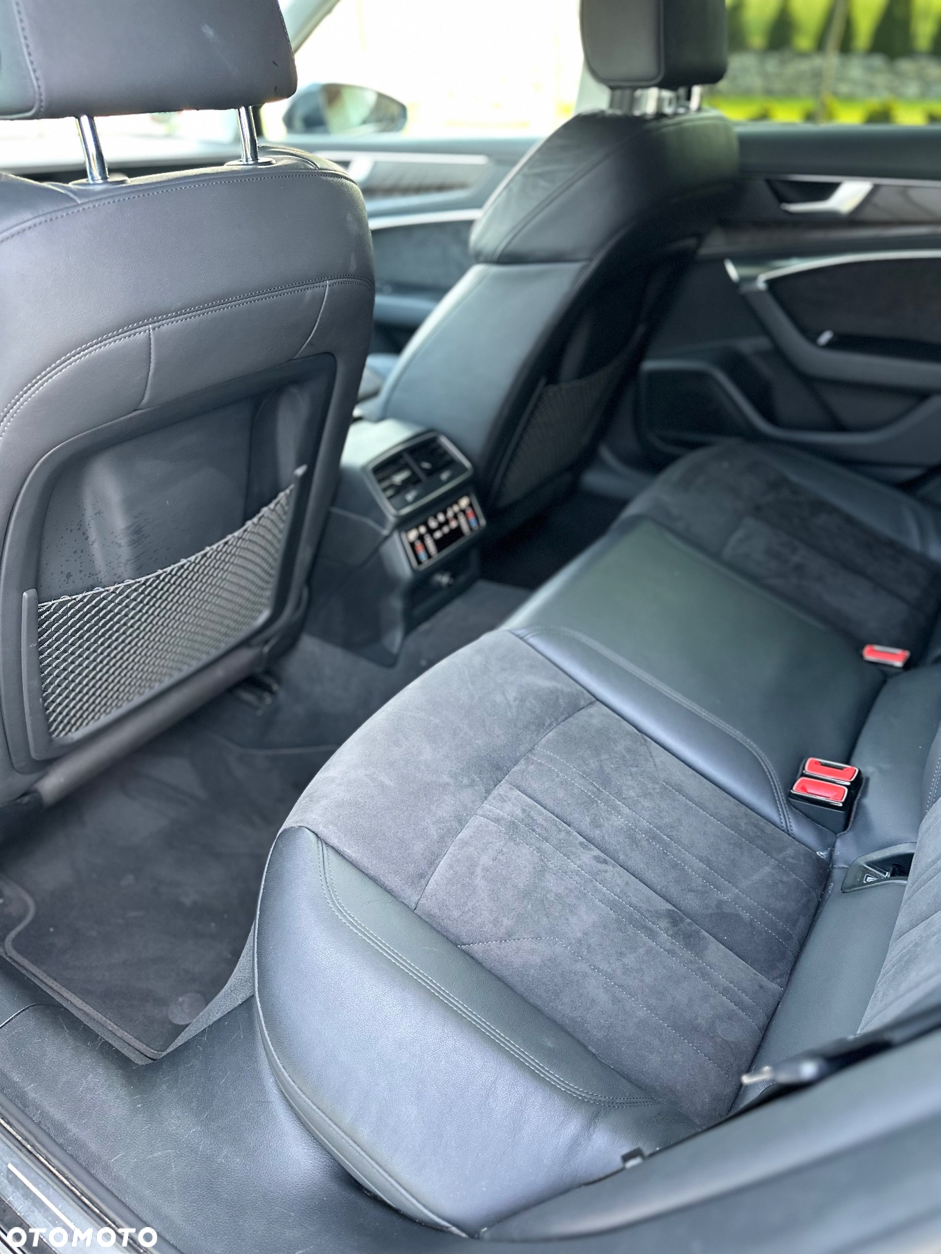 Audi A6 Avant 40 TDI quattro S tronic S line - 17