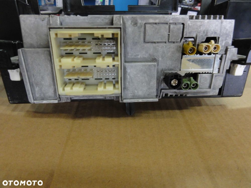 Wyświetlacz Multimedialny Nawigacja Radio Mercedes Sprinter 907 910 - 2