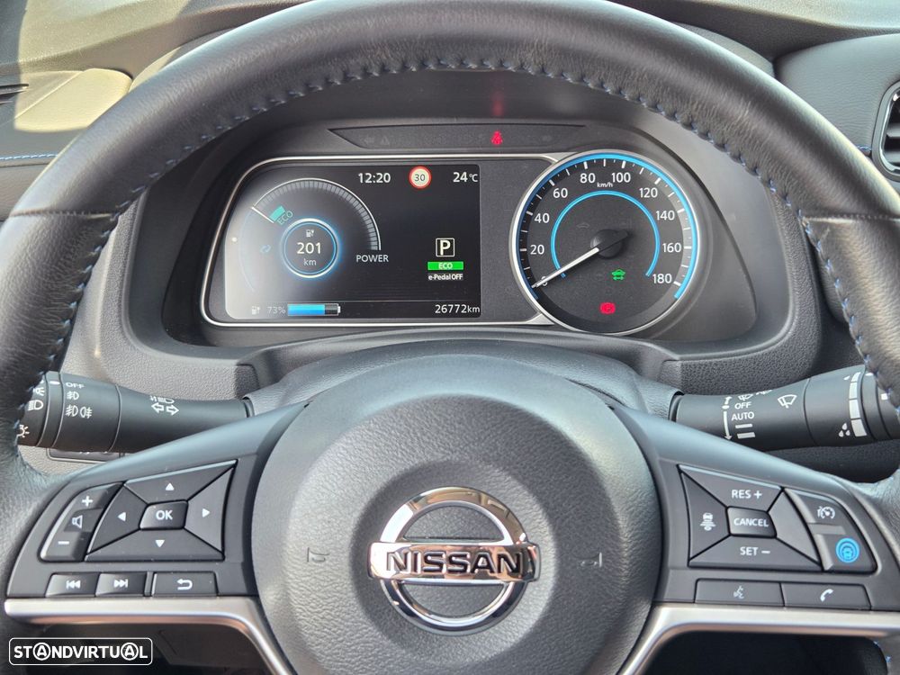 Nissan Leaf N-Connecta Two Tone - 22