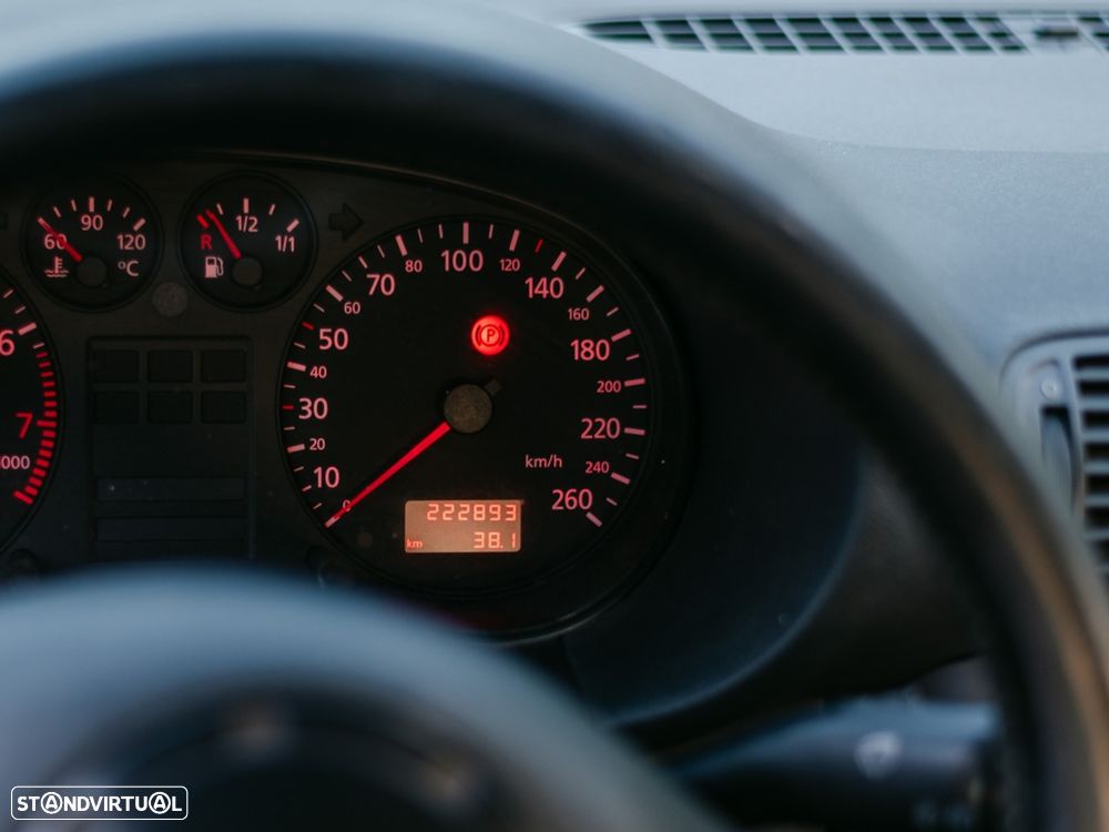 Audi A3 1.6 - 4