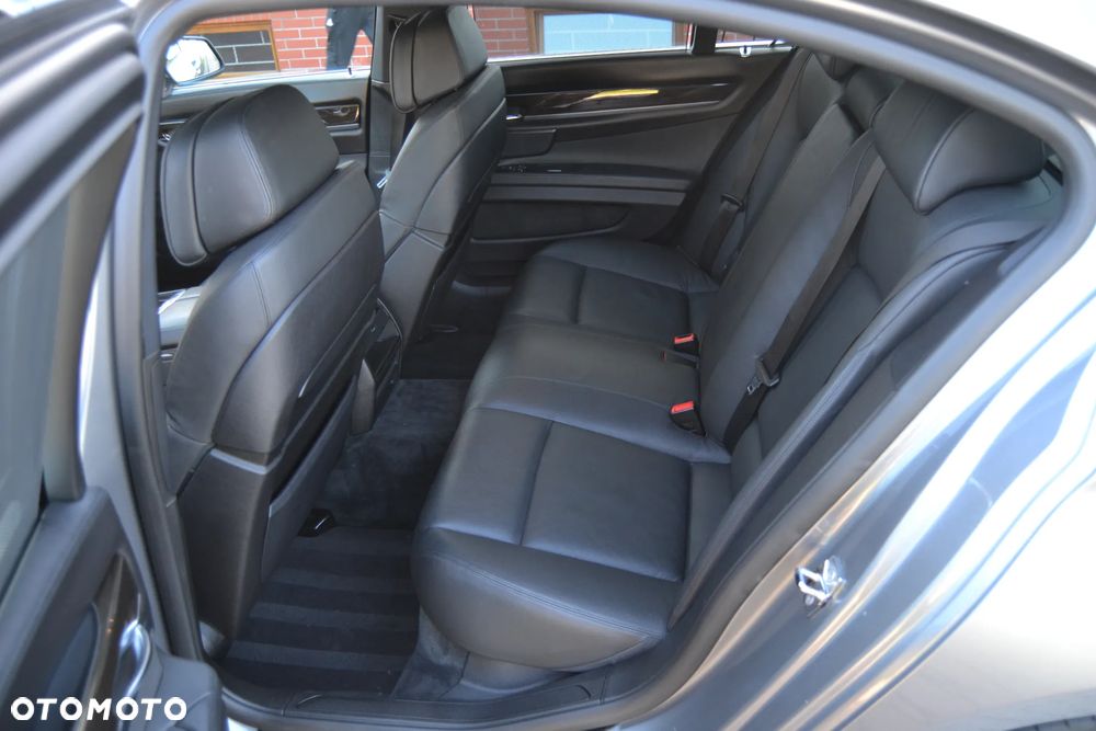 BMW Seria 7 730d - 21