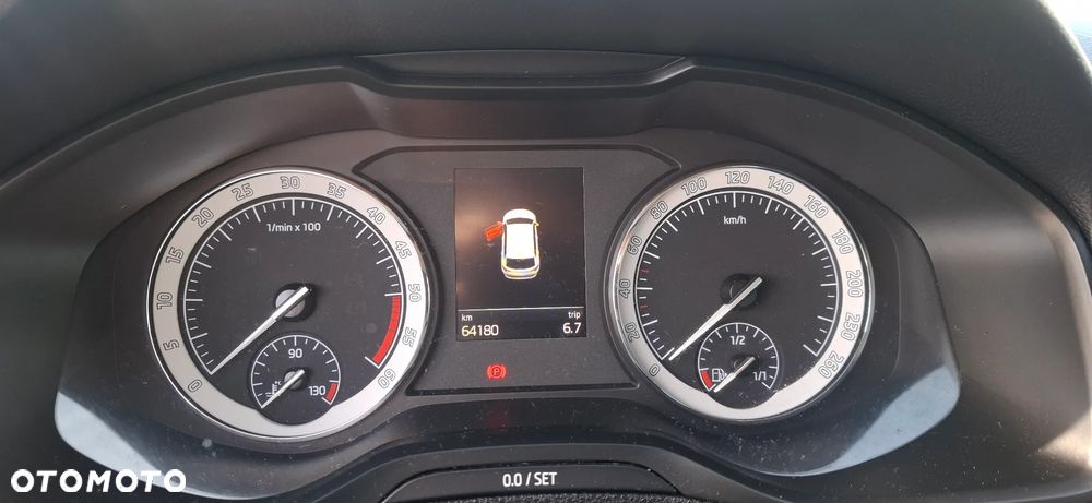 Skoda Karoq 1.6 TDI 4x2 Ambition - 9