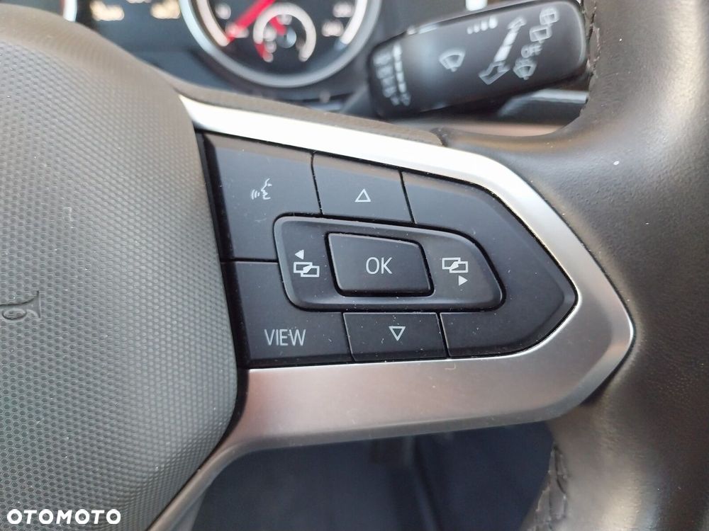 Volkswagen Multivan - 23