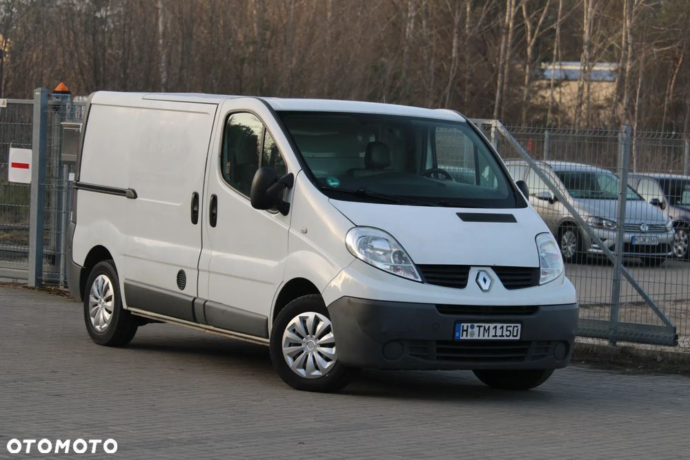 Renault Trafic - 2