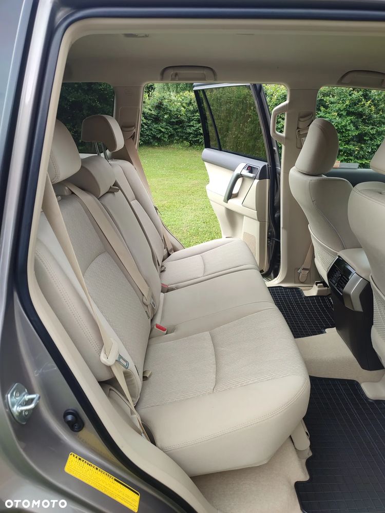 Toyota Land Cruiser LC 2.8 D-4D Prestige - 27
