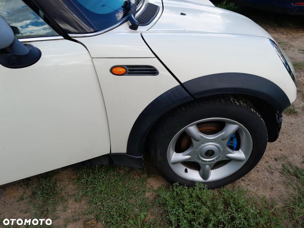 Błotnik przedni prawy MINI Cooper One I R50 01-06r. 850/0 Pepper White - 1