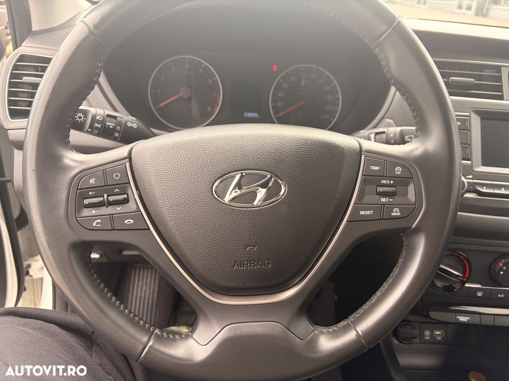 Hyundai i20 1.2 Classic - 10