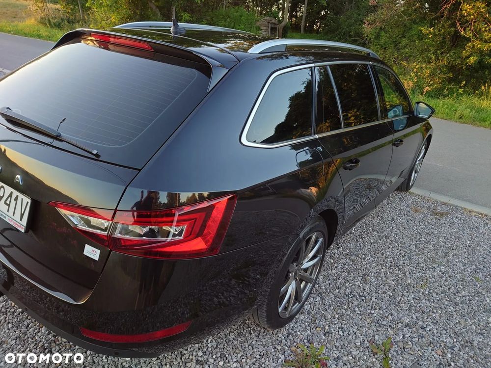 Skoda Superb 2.0 TDI Ambition - 30