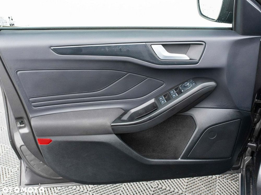 Ford Focus - 10