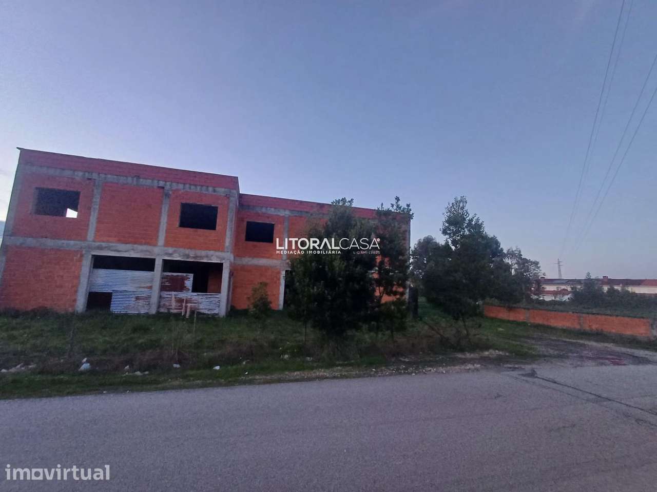 Terreno com projeto aprovado - Grande imagem: 2/8