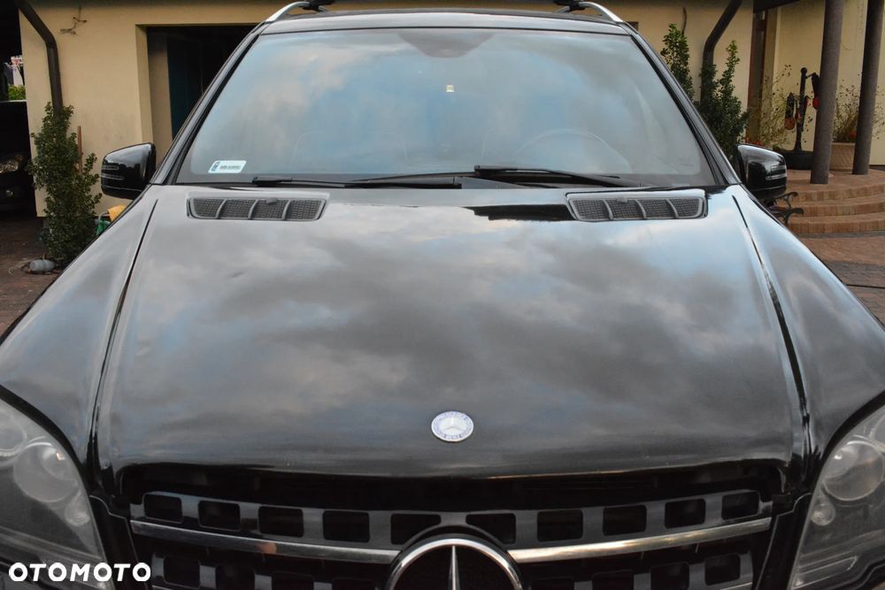 Mercedes-Benz ML - 14