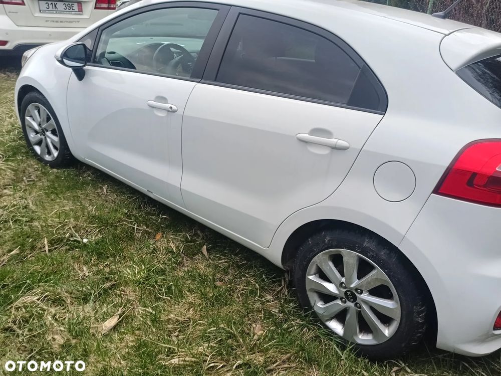 Kia Rio 1.2 Business Line - 5