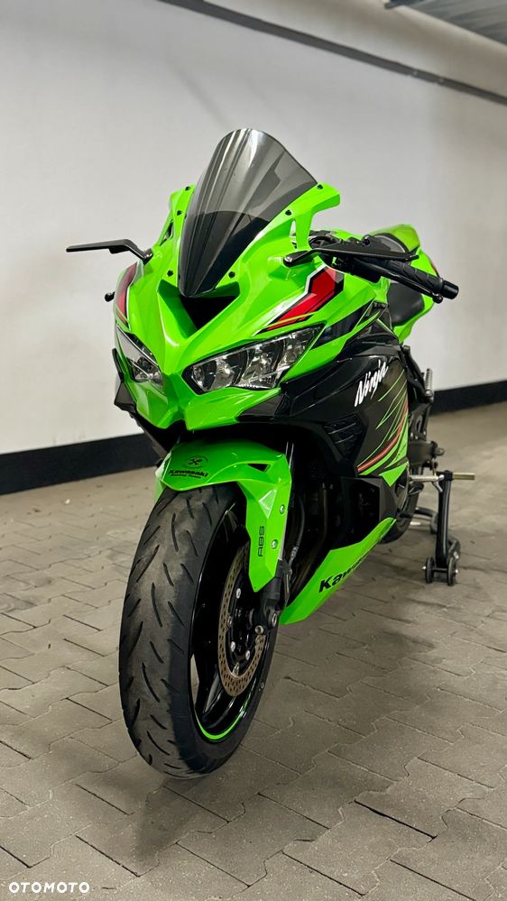 Kawasaki ZXR - 3